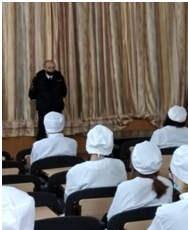 "Безопасная дорога" В рамках  профилактики гибели и травмирования  несовершеннолетних  в результате дородно – транспортных происшествий инспектор ППБДД  ОГИБДД  МО МВД России «Урюпинский»  Помясов А.Ю.провел профилактическую беседу со студентами. Подробне